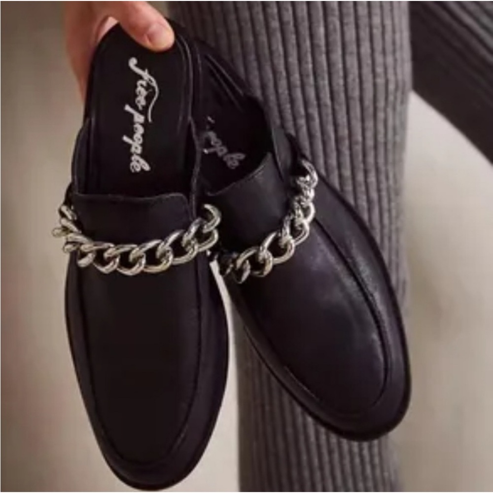 Free People Vida Black Leather Silver Chain Mules NWOT